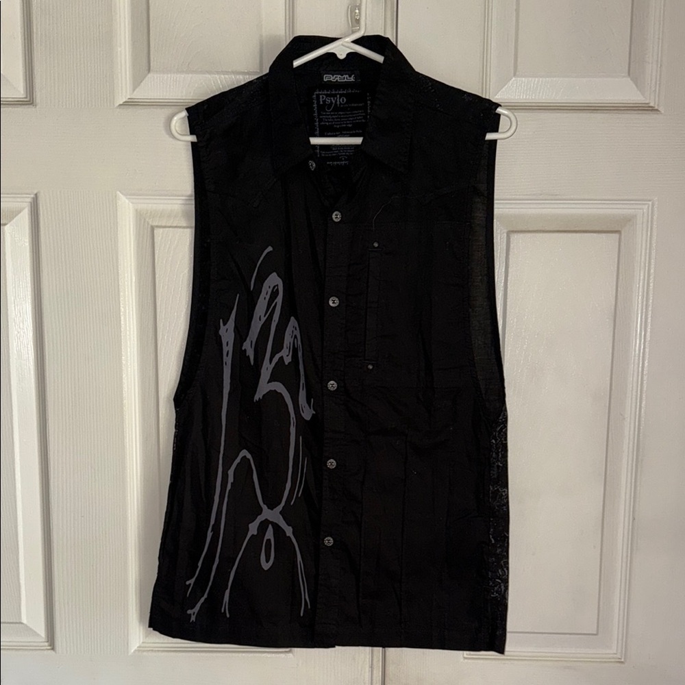 NWOT Psylo Black Sleeveless Graphic Button Down Top